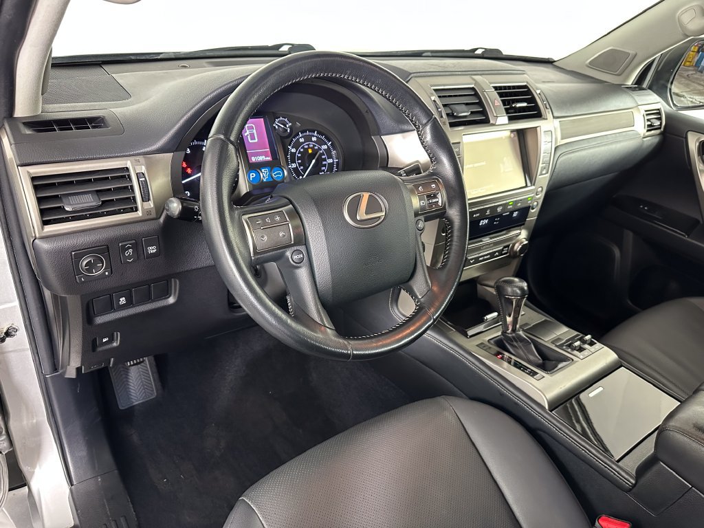Used 2015 Lexus GX 460 AWD/4WD image 9