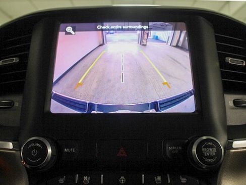 Used 2019 RAM 1500 Laramie image 15