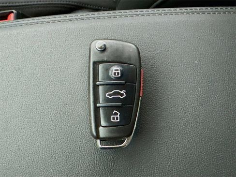 Used 2019 Audi Q3 2.0T Premium Plus image 28