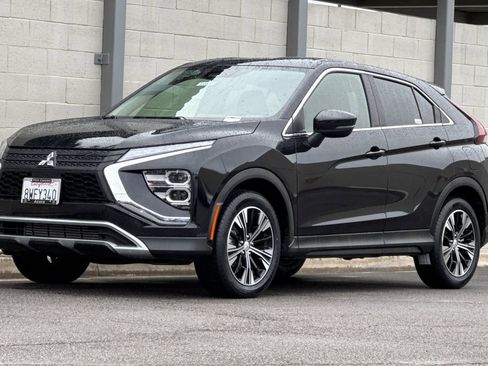 Used 2022 Mitsubishi Eclipse Cross FWD image 10