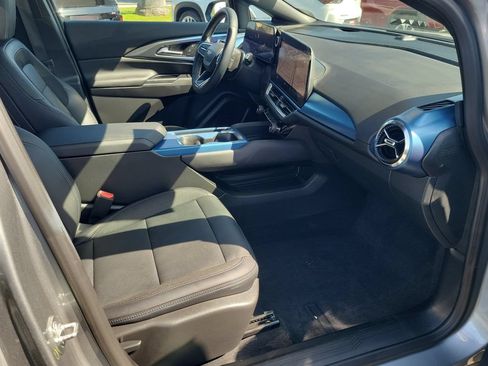 Used 2026 Chevrolet Equinox EV LT FWD image 16