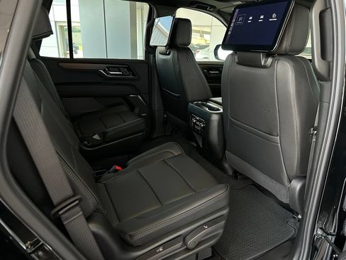 New 2026 GMC Yukon Denali w/ Advanced Technology Package AWD/4WD image 18