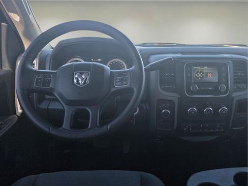 Used 2017 RAM 2500 Tradesman w/ Chrome Appearance Group image 7