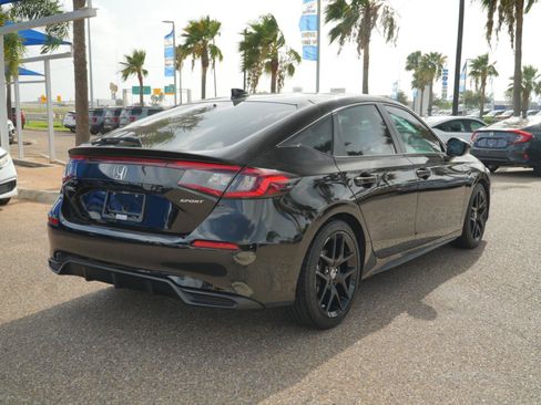 Used 2018 Honda Civic EX image 5