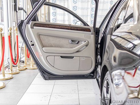 Used 2008 Audi S8 image 34