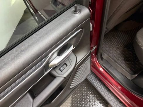 Used 2025 RAM 1500 Big Horn AWD/4WD image 31