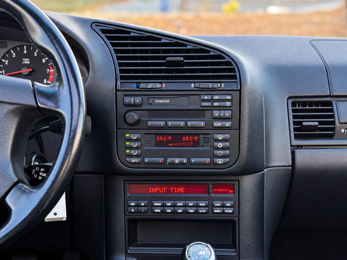 Used 1997 BMW M3 Coupe RWD image 27