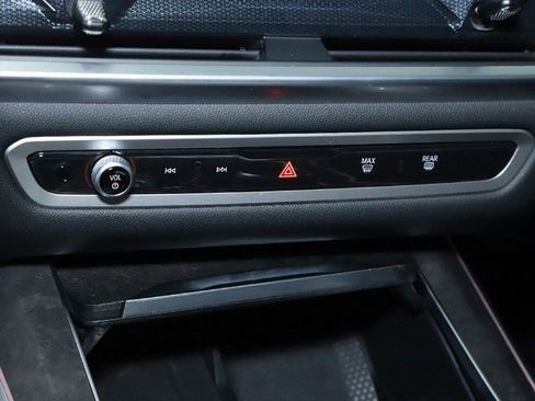 Certified 2025 BMW X5 xDrive40i w/ Premium Package image 28