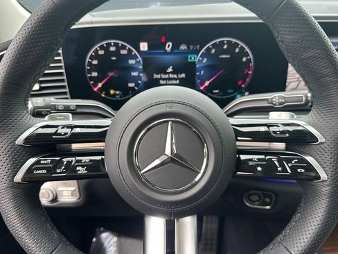 New 2026 Mercedes-Benz GLS 450 4MATIC image 15