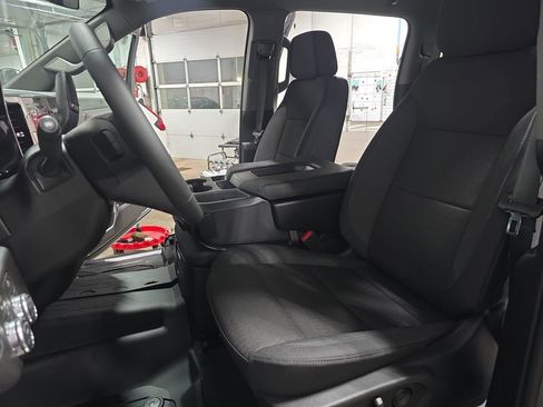 New 2026 GMC Sierra 2500 SLE image 14