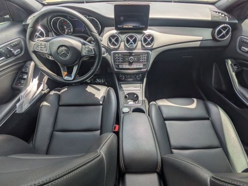 Used 2018 Mercedes-Benz GLA 250 image 14