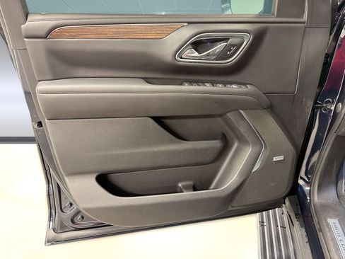 Used 2021 Chevrolet Tahoe High Country w/ Premium Package RWD image 19