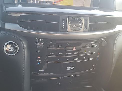 Used 2020 Lexus LX 570 4WD w/ Sport Package image 12