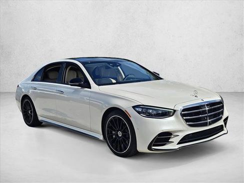 Used 2023 Mercedes-Benz S 500 4MATIC image 3