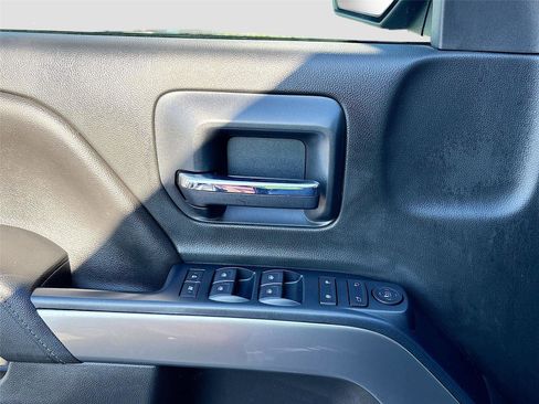 Used 2018 Chevrolet Silverado 1500 LT w/ All Star Edition image 18