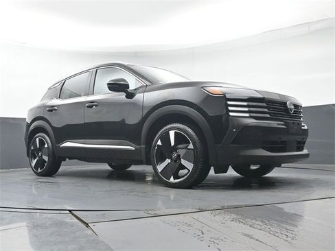 Used 2025 Nissan Kicks SR image 36