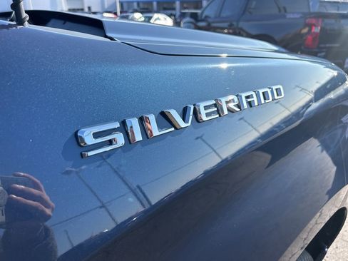 Used 2022 Chevrolet Silverado 1500 Custom image 12