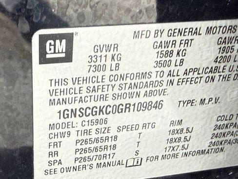 Used 2016 Chevrolet Suburban LS RWD image 26