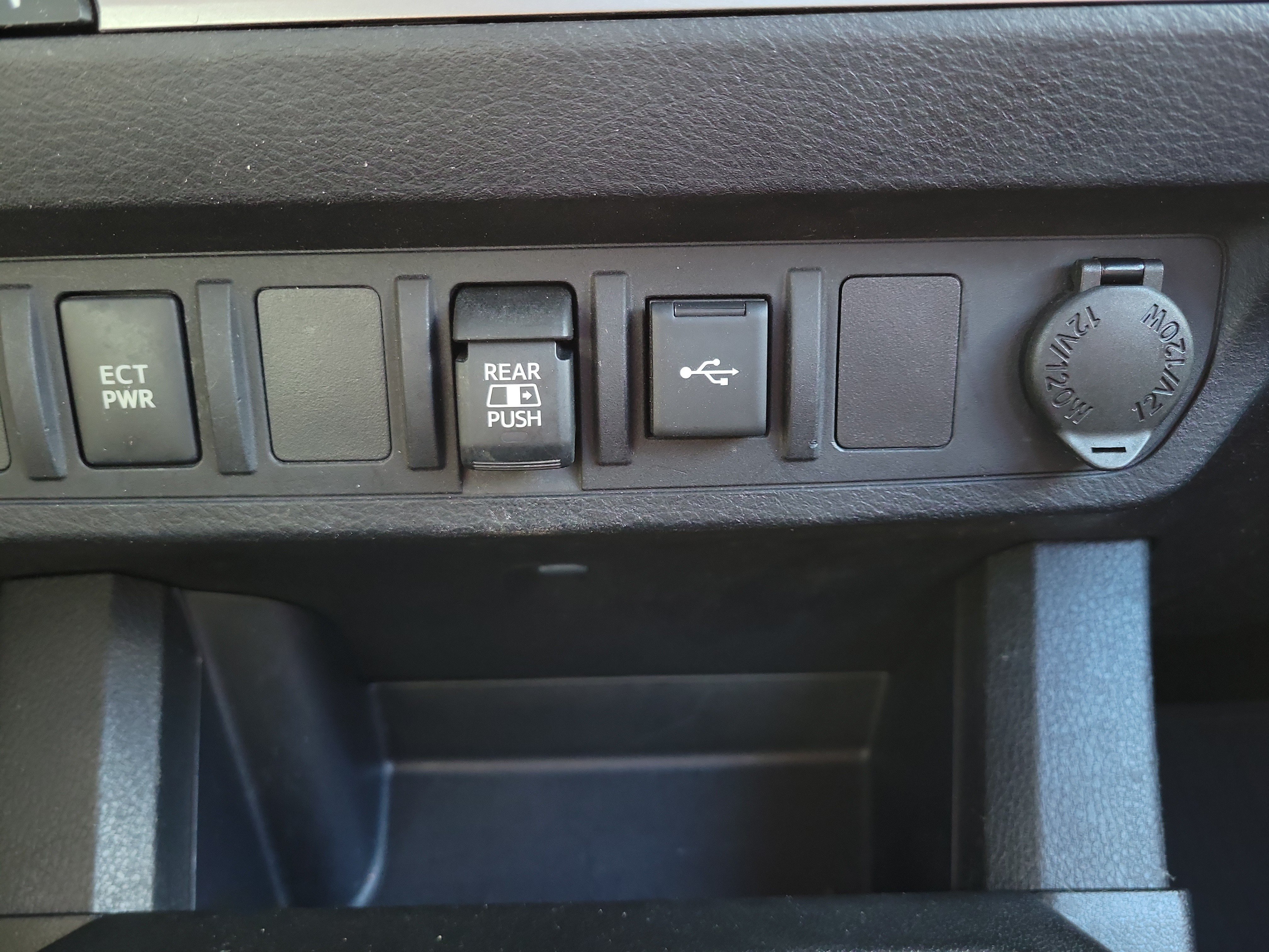 Used 2022 Toyota Tacoma SR5 RWD image 26
