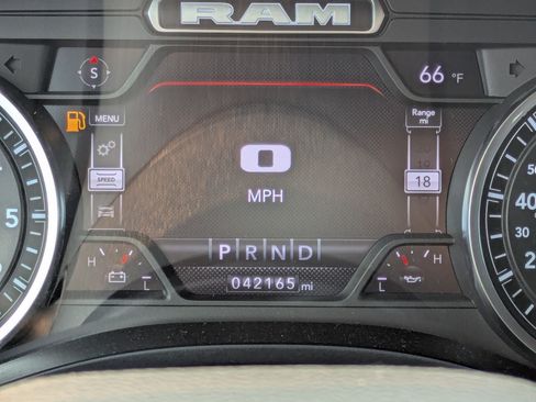 Used 2022 RAM 1500 Big Horn AWD/4WD image 23
