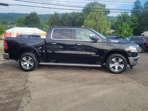 Used 2022 RAM 1500 Laramie AWD/4WD image 8