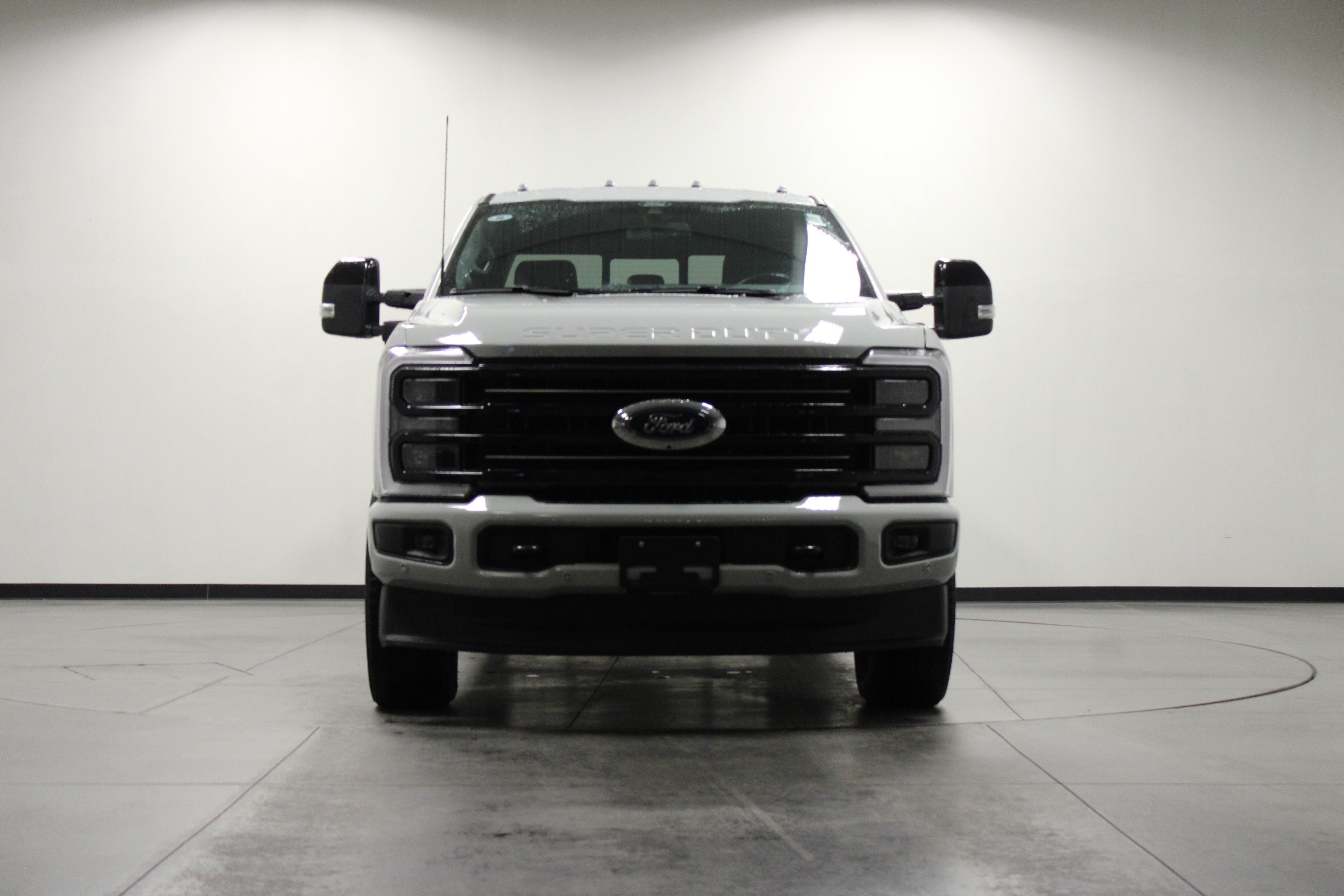 Used 2026 Ford F250 Platinum AWD/4WD image 9