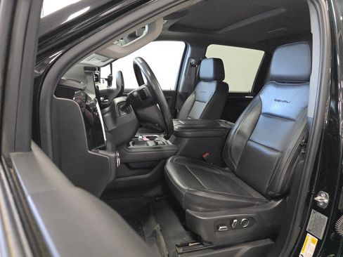 Used 2024 GMC Sierra 3500 Denali w/ Denali Reserve Package image 10