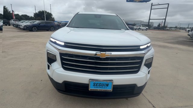 Used 2026 Chevrolet Traverse LT w/ Driver Confidence Package FWD image 3
