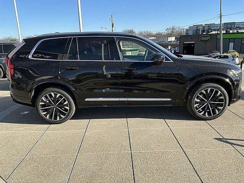 New 2026 Volvo XC90 T8 Ultra w/ Protection Package Premier AWD/4WD image 7