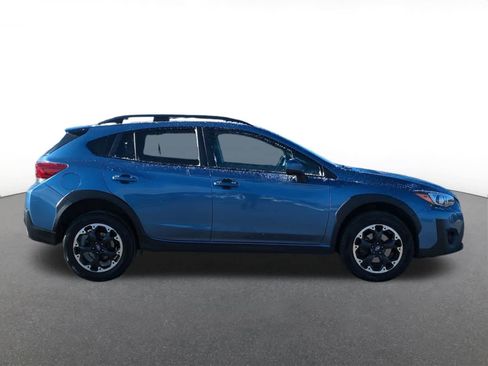 Used 2022 Subaru Crosstrek 2.0i Premium w/ Moonroof Package image 7