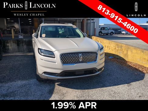 Used 2023 Lincoln Nautilus Reserve w/ Equipment Group 201A AWD/4WD image 4