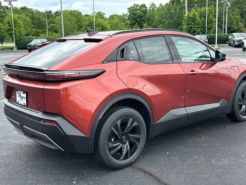 New 2026 Toyota C-HR AWD/4WD image 31