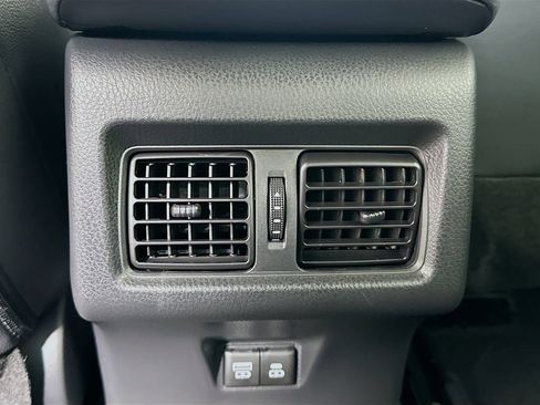 Used 2025 Toyota Camry SE image 26