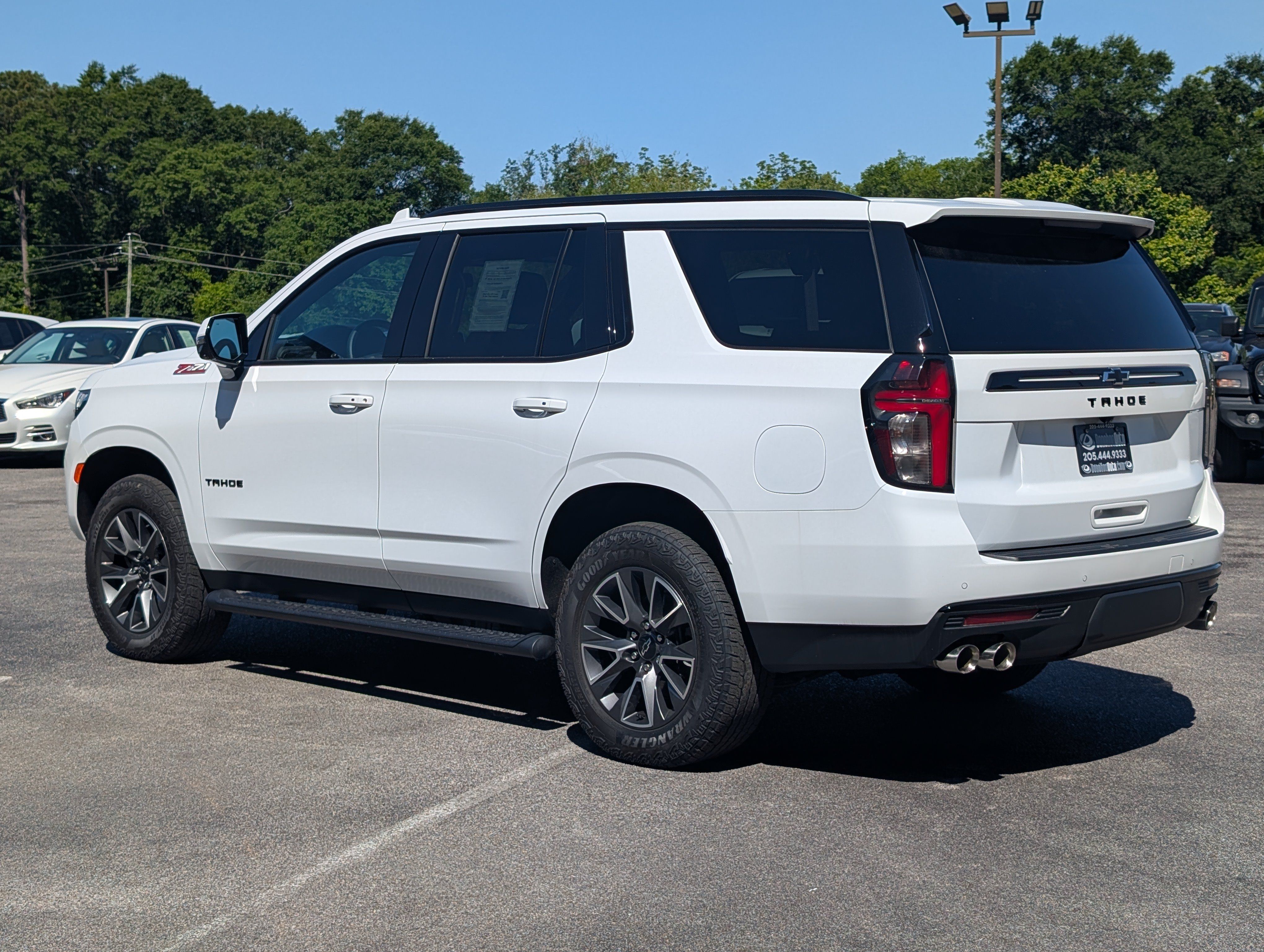 Used 2024 Chevrolet Tahoe Z71 w/ Z71 Off-Road Package AWD/4WD image 7