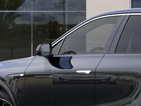 New 2025 Cadillac Lyriq Luxury image 12