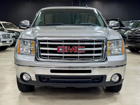 Used 2009 GMC Sierra 1500 W/T w/ SL Package RWD image 3