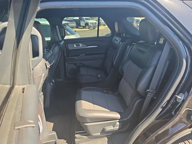 Used 2025 Ford Explorer ST-Line w/ Premium Package RWD image 11