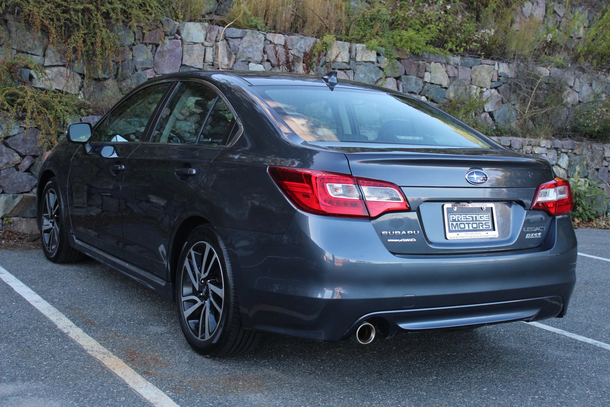 Used 2017 Subaru Legacy 2.5i Sport AWD/4WD image 7