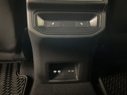 Used 2025 Volkswagen Atlas Cross Sport SEL Premium R-Line image 29