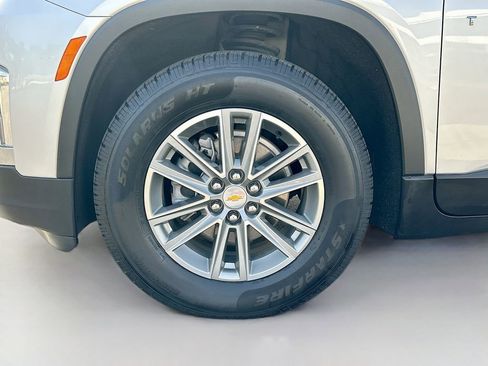Used 2022 Chevrolet Traverse LT AWD/4WD image 31