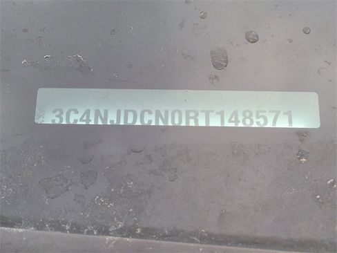 Certified 2024 Jeep Compass Limited image 31