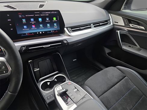 Used 2024 BMW X1 M35i w/ Premium Package image 32