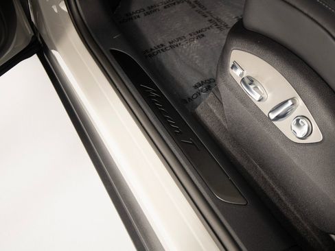 New 2026 Porsche Macan Turbo image 15