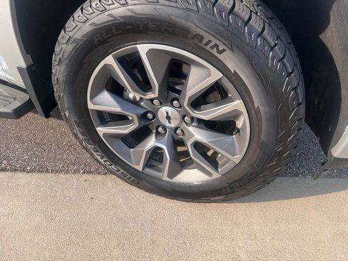 Used 2021 Chevrolet Silverado 1500 RST image 3