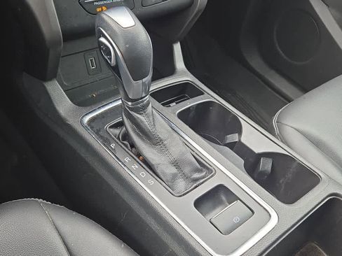 Used 2019 Ford Escape SEL image 12