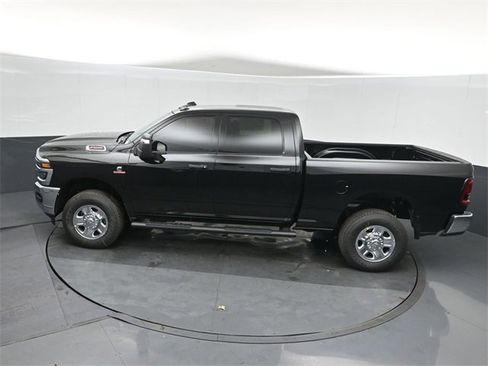 New 2026 RAM 2500 Tradesman image 32