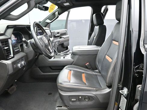 Used 2024 GMC Sierra 2500 AT4 w/ AT4 Premium Plus Package AWD/4WD image 13