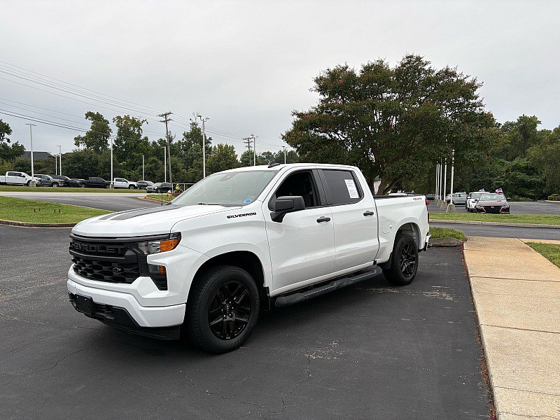Used 2022 Chevrolet Silverado 1500 Custom w/ Rally Edition AWD/4WD image 1