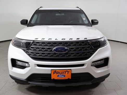 Used 2022 Ford Explorer XLT w/ Equipment Group 202A image 2