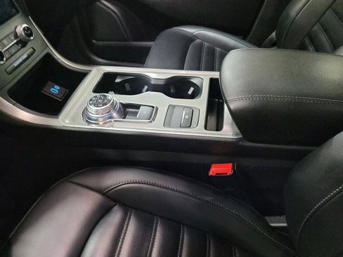 Used 2024 Ford Edge SEL image 26